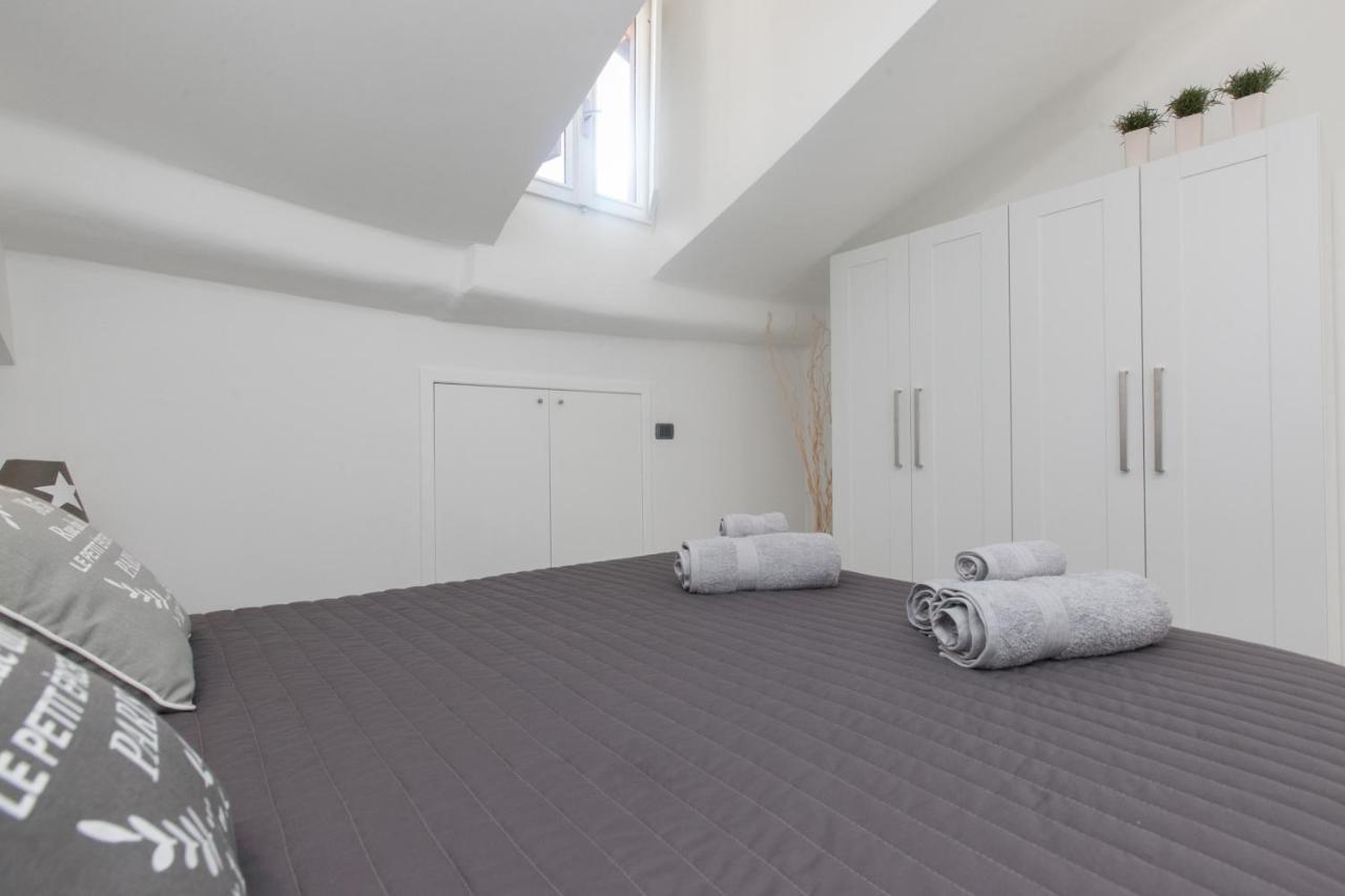 Amazing And New Penthouse In City Center Mailand Exterior foto