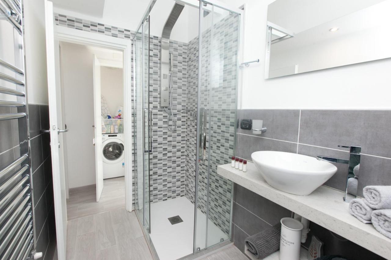 Amazing And New Penthouse In City Center Mailand Exterior foto